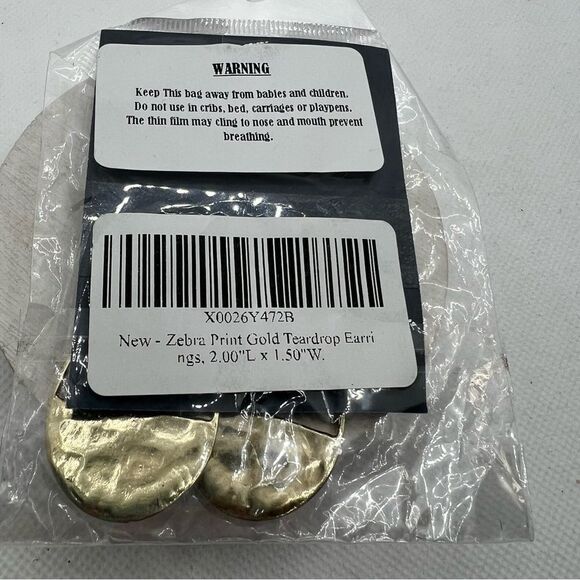 New Crave Zebra Print Gold Teardrop Earrings - Picture 4 of 4